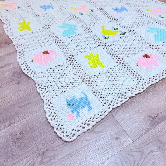 Crochet Baby Toddler Blanket Afghan Throw Unisex Pastel Animal Motif Shower Gift - Picture 3 of 12